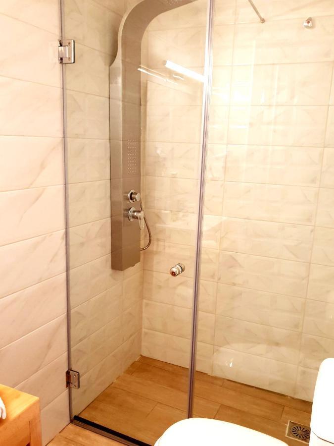 Ereikoussa Reiki Apartments מראה חיצוני תמונה