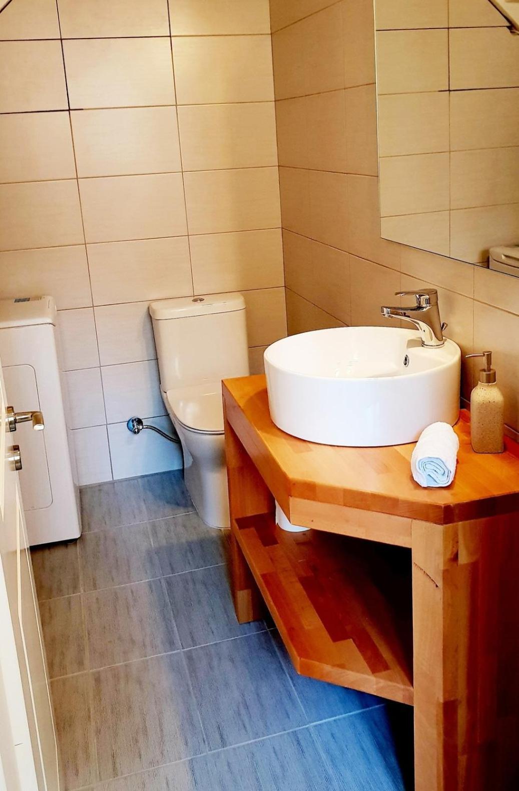 Ereikoussa Reiki Apartments מראה חיצוני תמונה