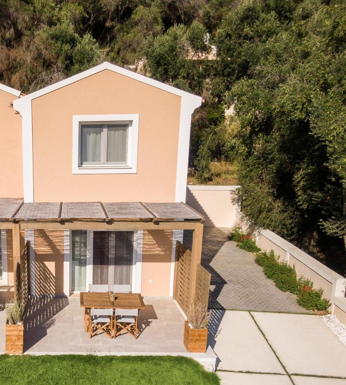 Ereikoussa Reiki Apartments מראה חיצוני תמונה